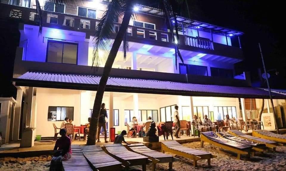 Hansa Surf Hotel Hikkaduwa Exterior photo