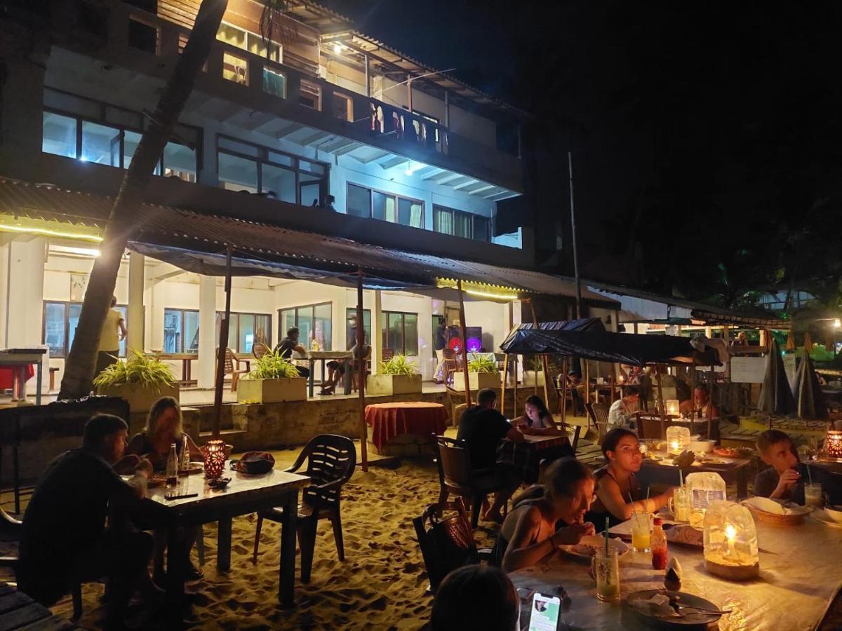 Hansa Surf Hotel Hikkaduwa Exterior photo