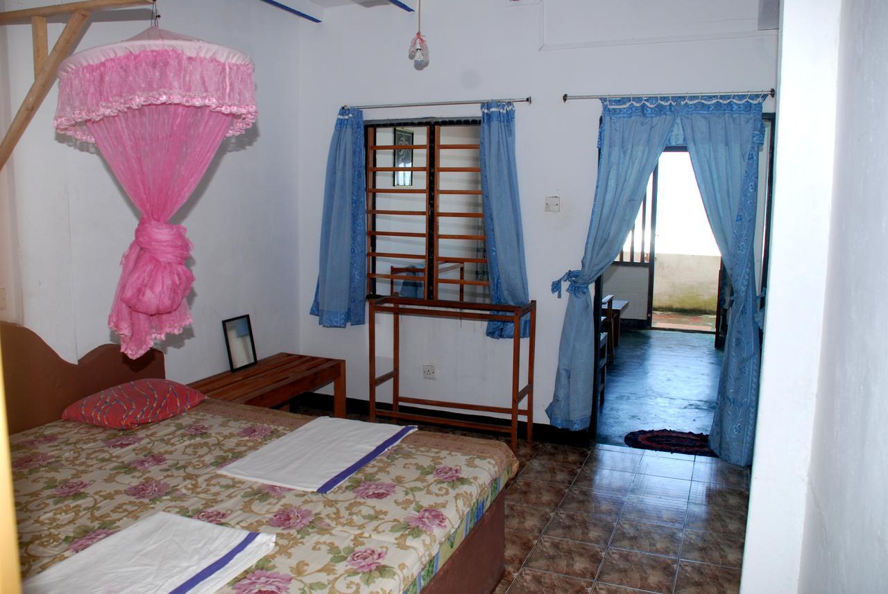 Hansa Surf Hotel Hikkaduwa Exterior photo