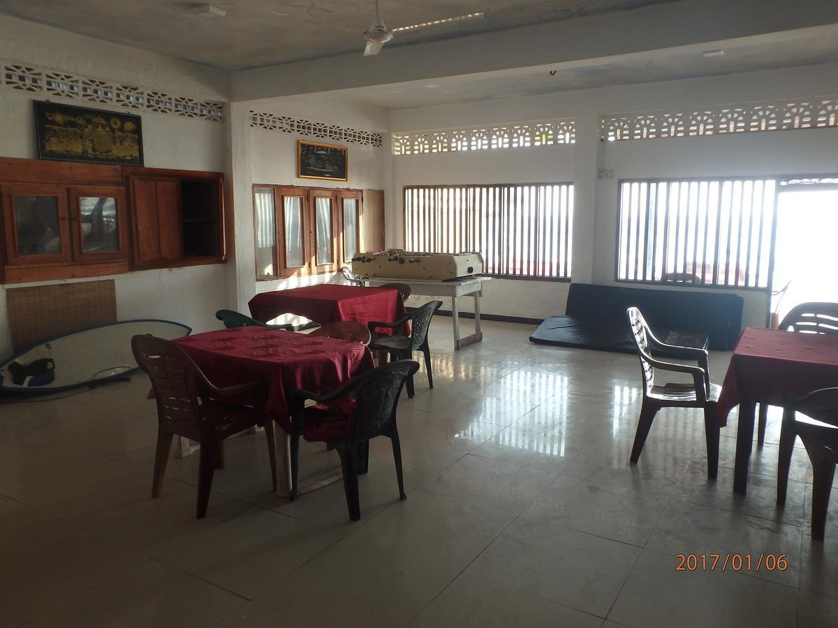 Hansa Surf Hotel Hikkaduwa Exterior photo