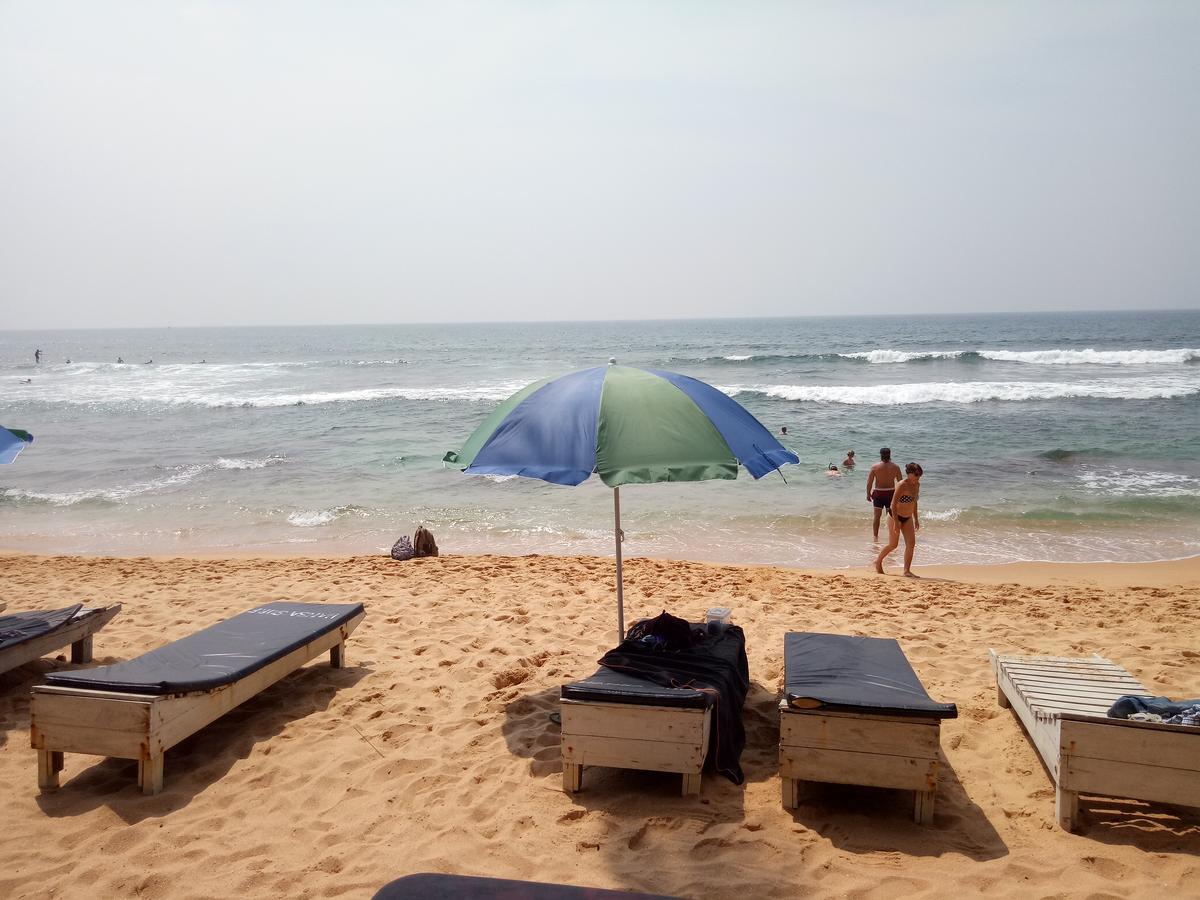 Hansa Surf Hotel Hikkaduwa Exterior photo